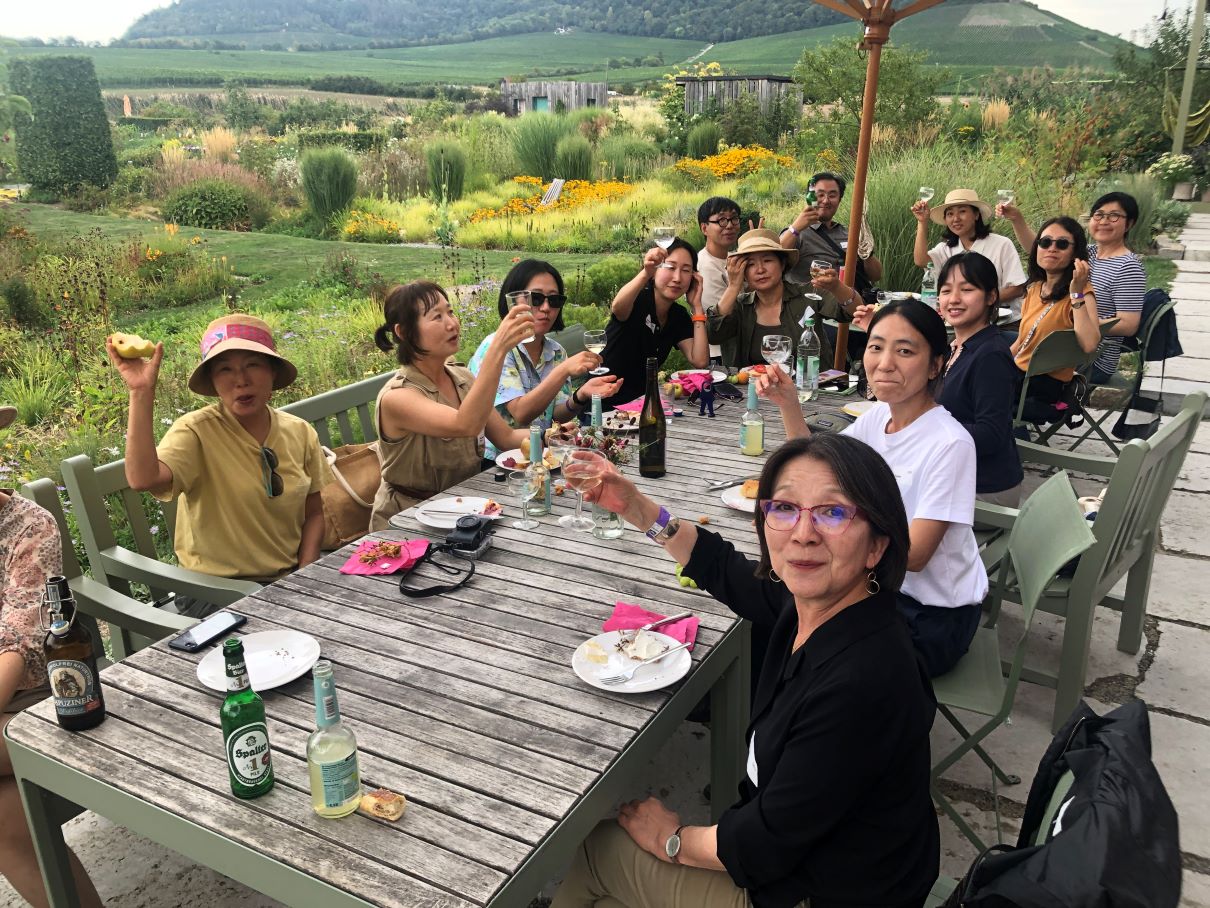 독일 틸호프만 숙근초재배원에서 식물적용학 답사팀